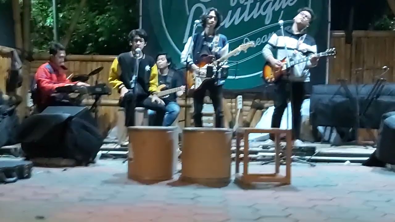 Lobo - How cant I tell her about you cover by Crossroads