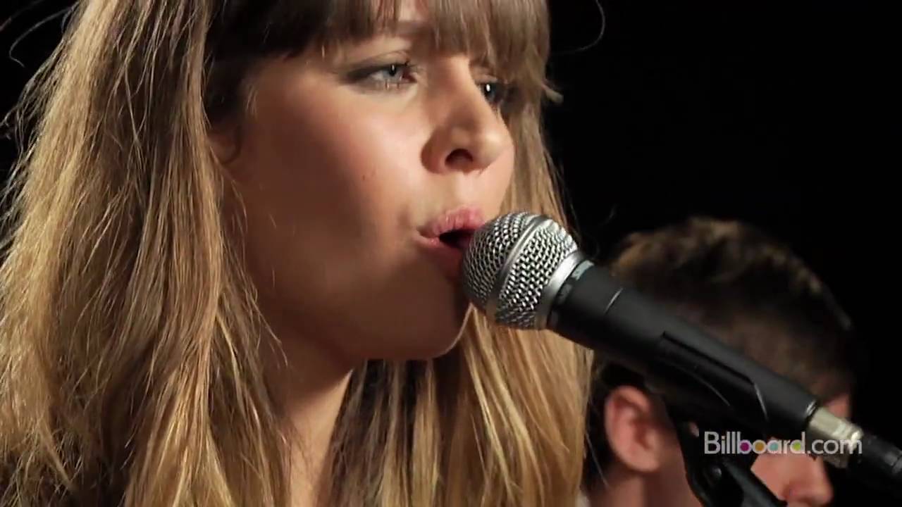Esmée Denters - "Love Dealer" LIVE