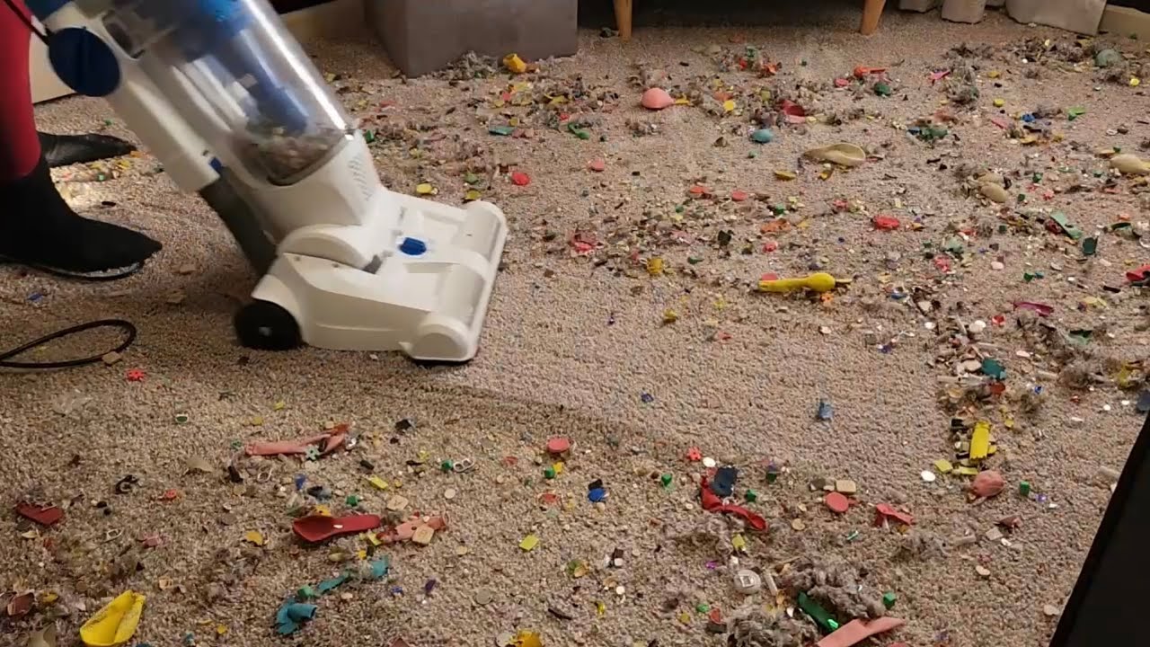 The Vacmaster on Carpet w/ Main Mix