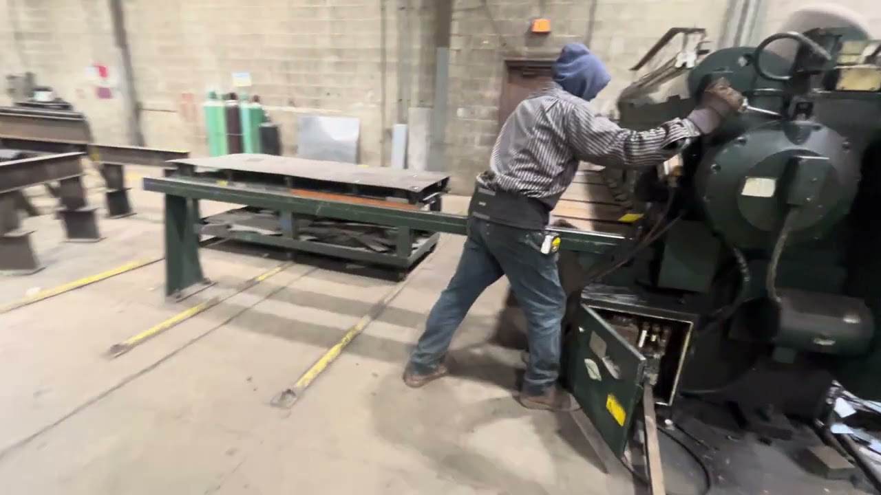 CINCINNATI 1/4" X 10 ft MODEL 2CC10 POWER SHEAR