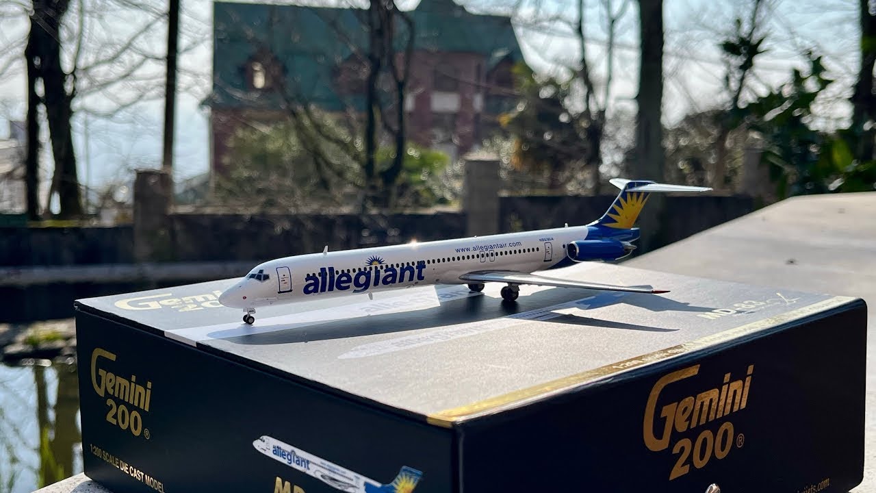 16 years old! Rare Gemini 200 Allegiant Air MD-83!