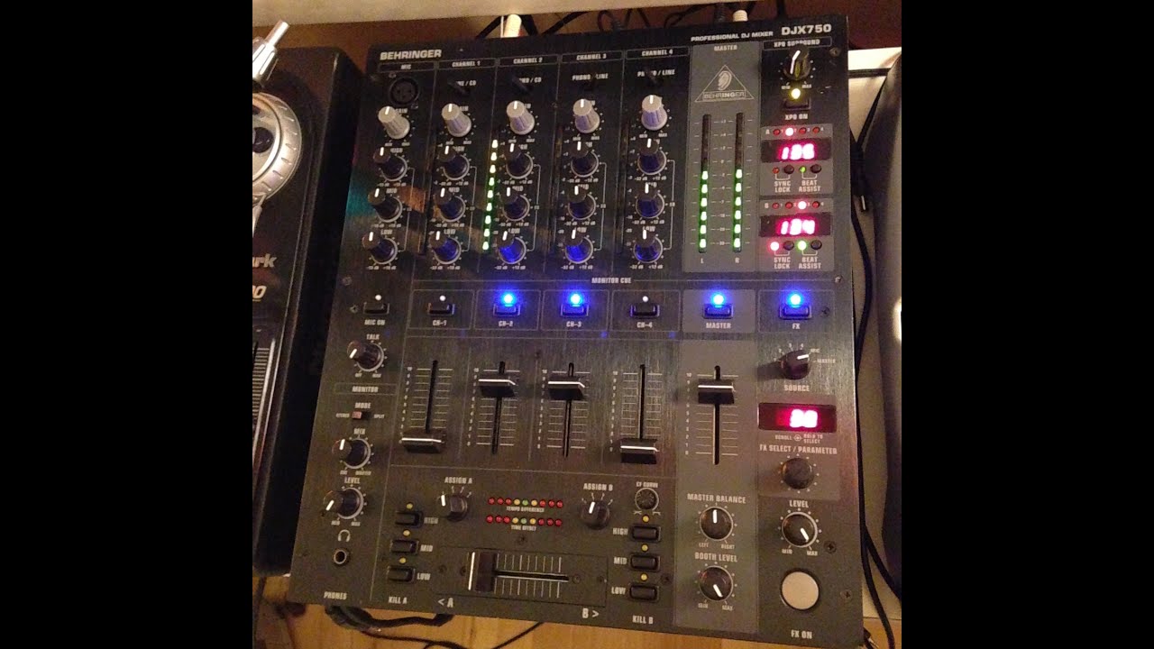 Behringer DJX750