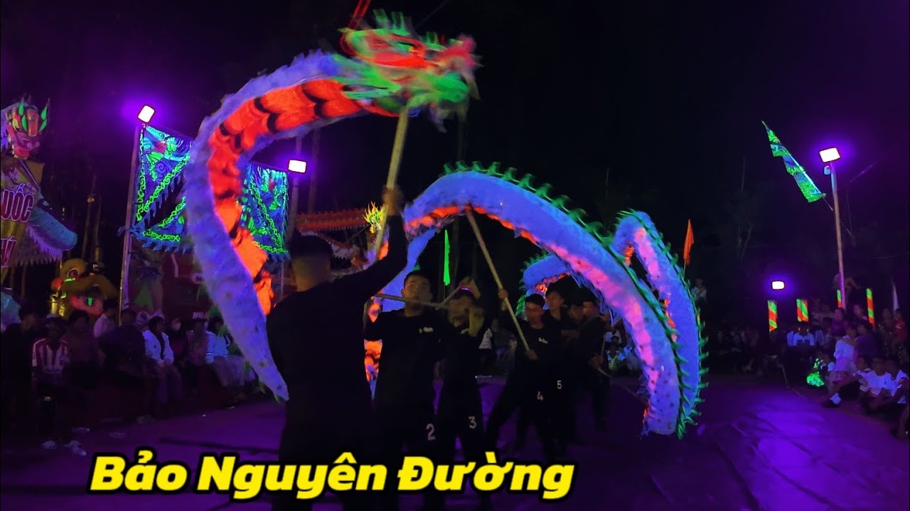 Múa lân rồng dạ quang long giai điệu tết 2026 LSR Bảo Nguyên An Giang 
