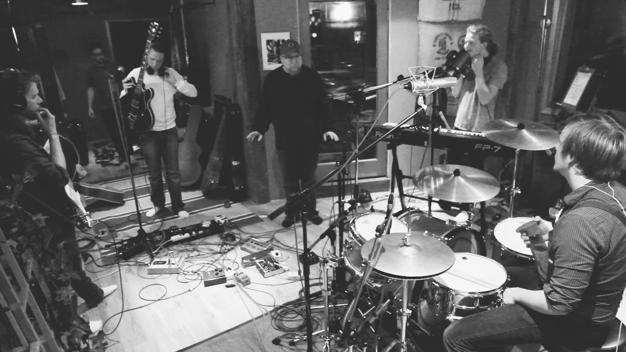 Goodnight Tonight -  FIELDS OF GREEN - Farm Sessions (2011)