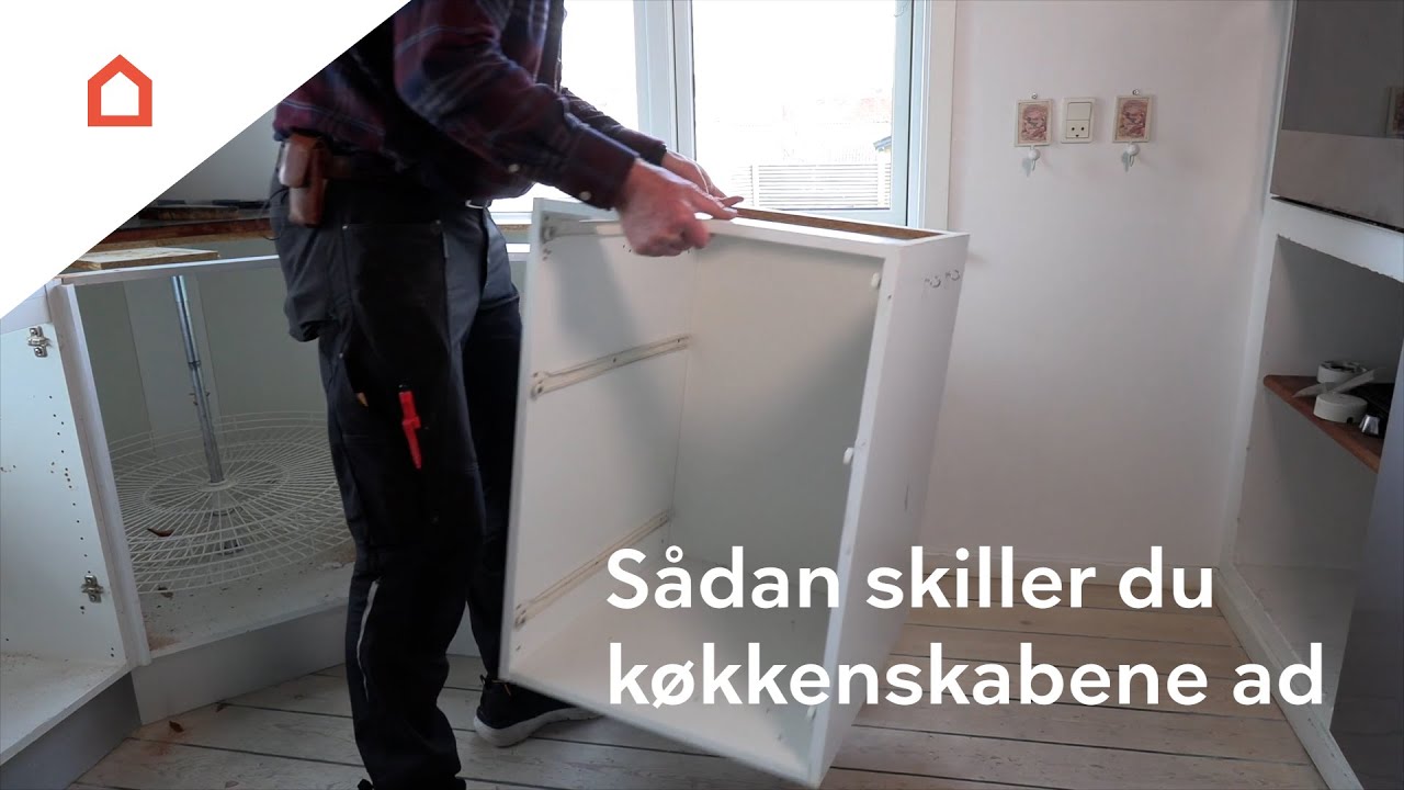 Sådan skiller du køkkenskabene ad
