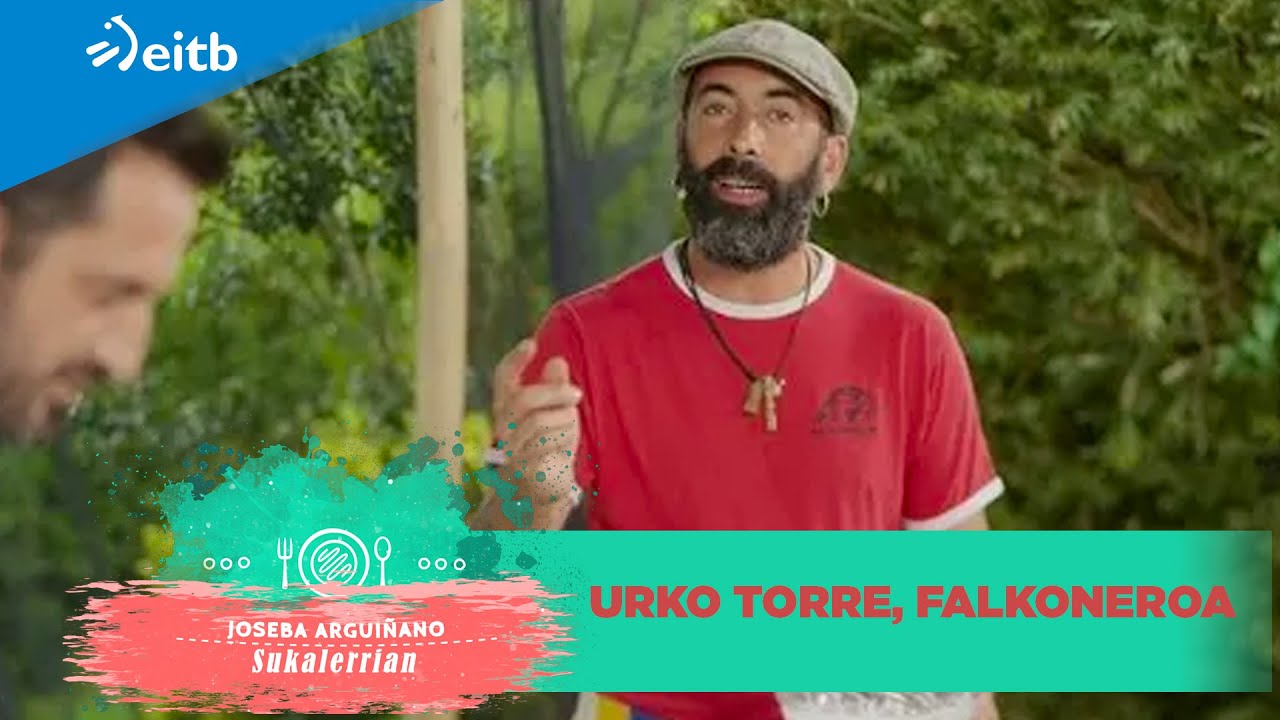 Urko Torre, falkoneroa: ''Ezkontzetan hegaztiekin egiten dugu eraztunen entrega''