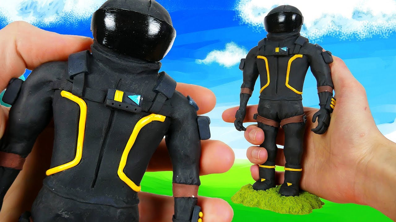 Making Dark Voyager from Fortnite: Battle Royale in Polymer Clay!
