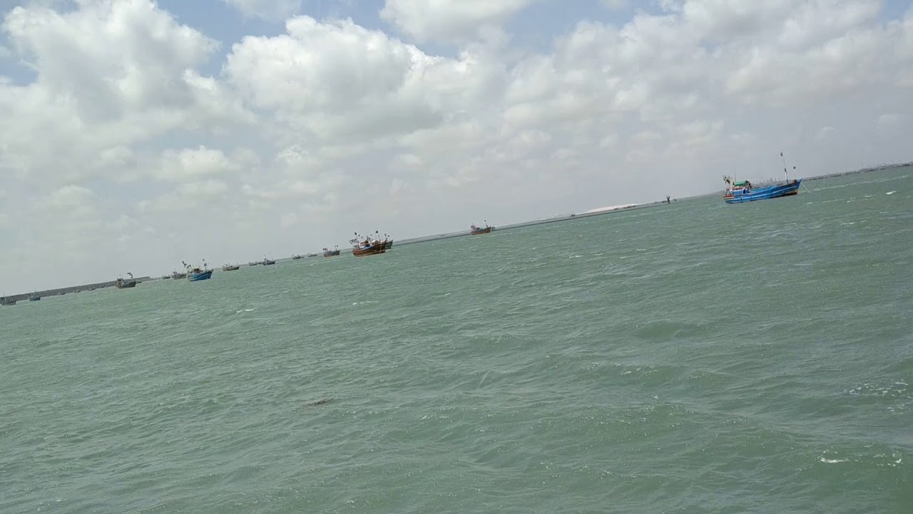 Dwarika arab sagar in boat jamnagar gujrat