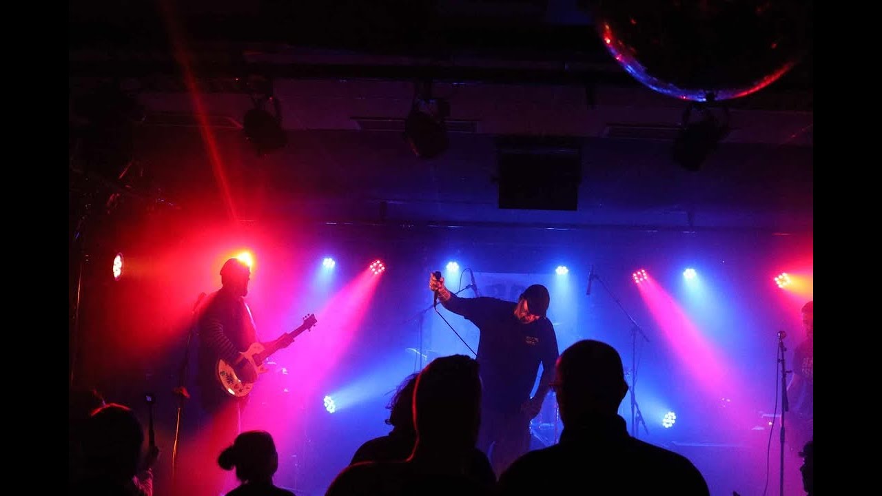 Margot Medusa live beim Waschzwang e.V im Volksbad Flensburg am 22.11.2025