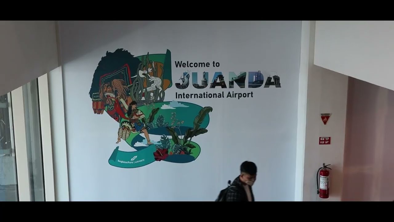 Fedora Star Goes Travel - Episode 1 - Surabaya