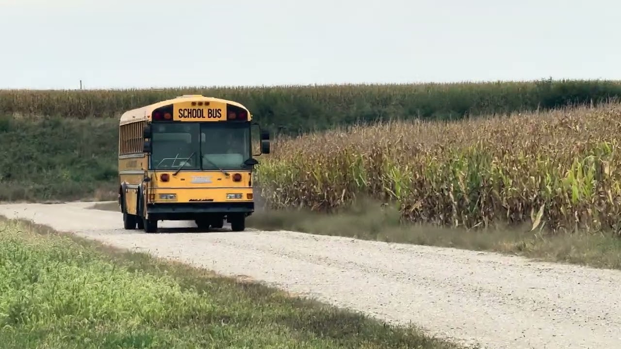 1996 THOMAS BUILT BUSES 84 PASSENGER BUS
