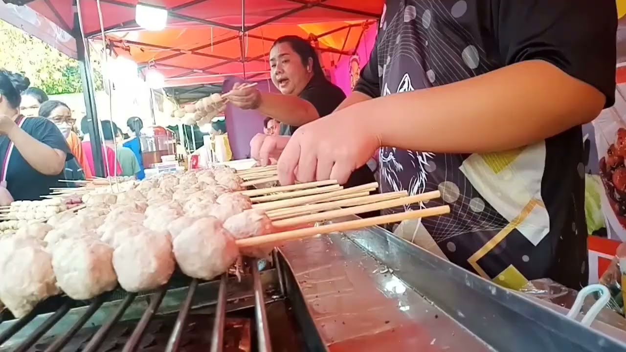 ลูกชิ้นเด็กวัด#ขายลูกชิ้นปิ้งตลาดนัด