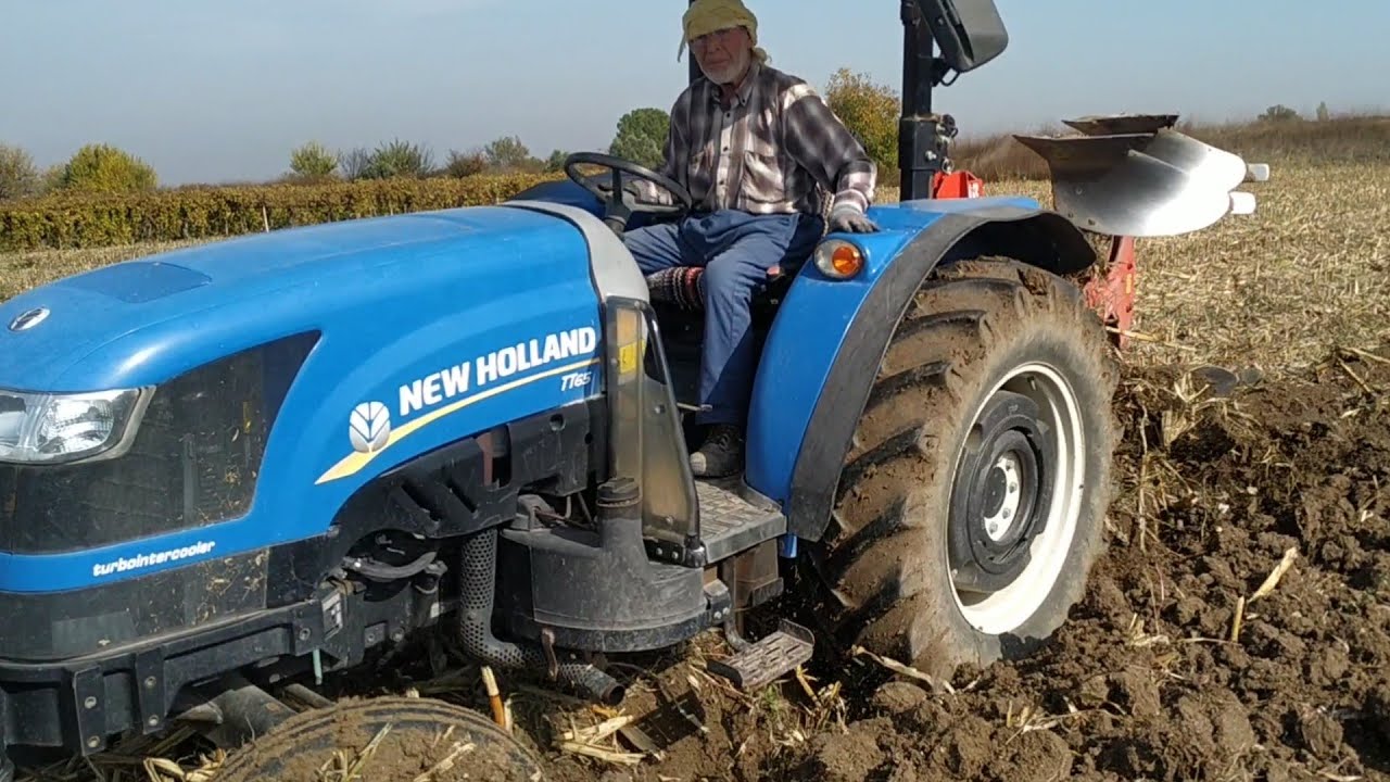 DÖNERLİ PULLUK İLE MISIR YERİ SÜRÜMÜ | NEW HOLLAND TT65