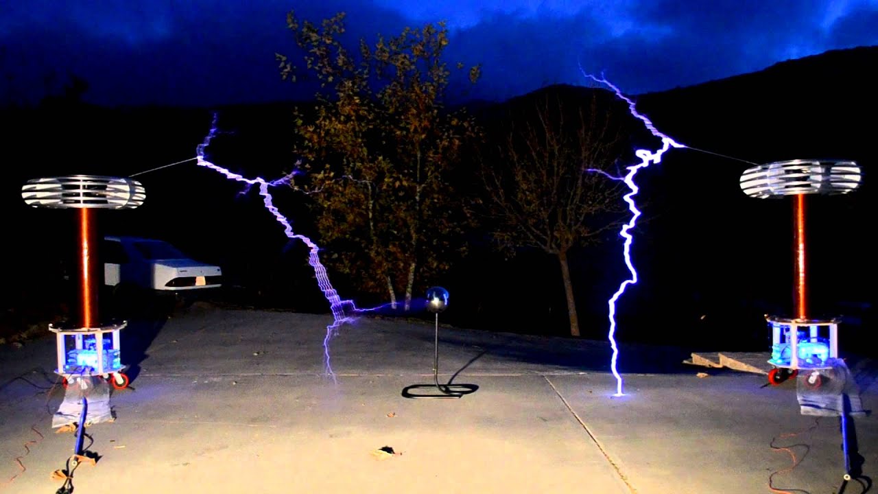 "Nyan Cat Theme" - Played on Musical Tesla Coils