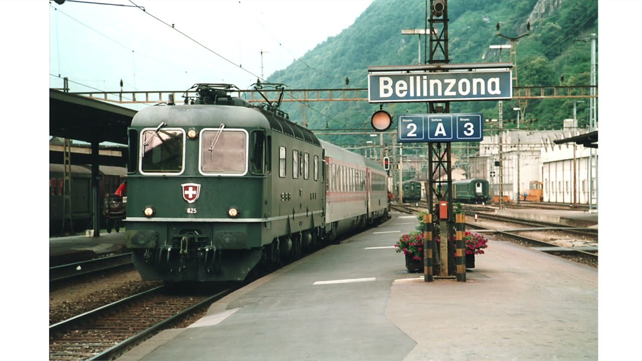 Trains en Suisse dans les années 80-90. Photos couleur.