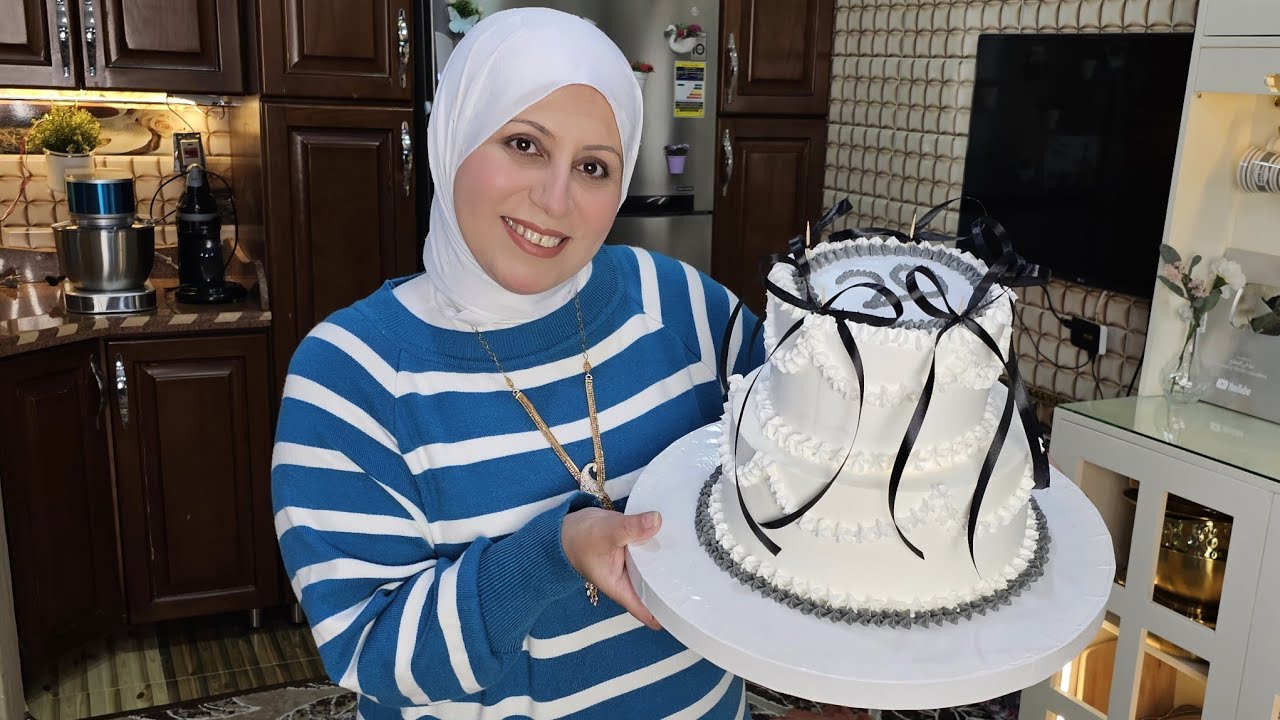 جربي تصنعي السعادة لنفسك 🥰 #الترند_الجديد_تورتة_الفيونكة