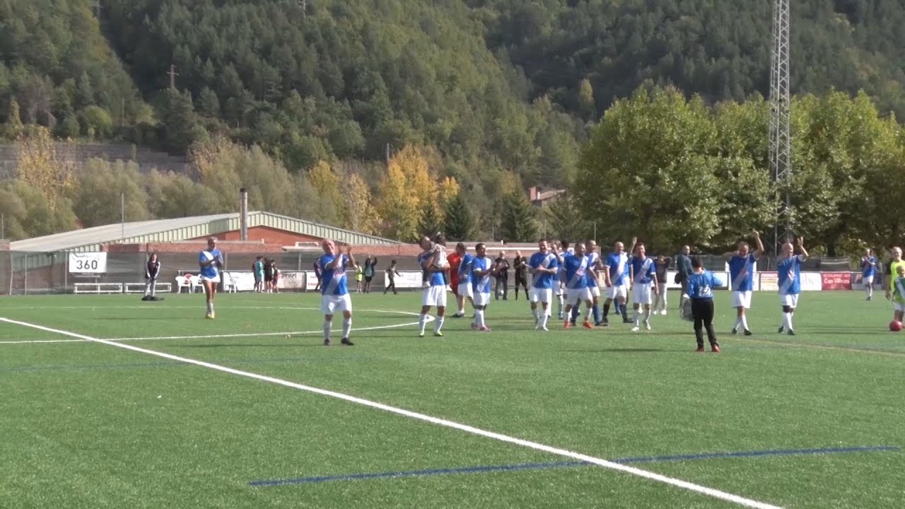 Amist&oacute;s de veterans entre el CF Ripoll i el Bar&ccedil;a