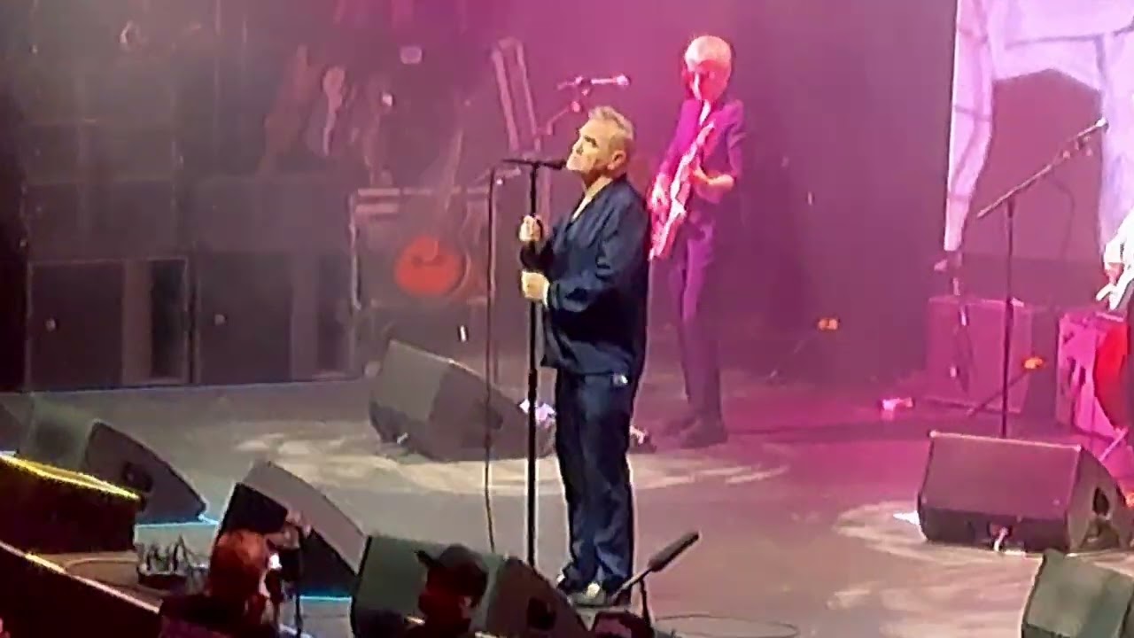 Morrissey - Rebels Without Applause (December 31, 2024 - Hollywood Palladium)