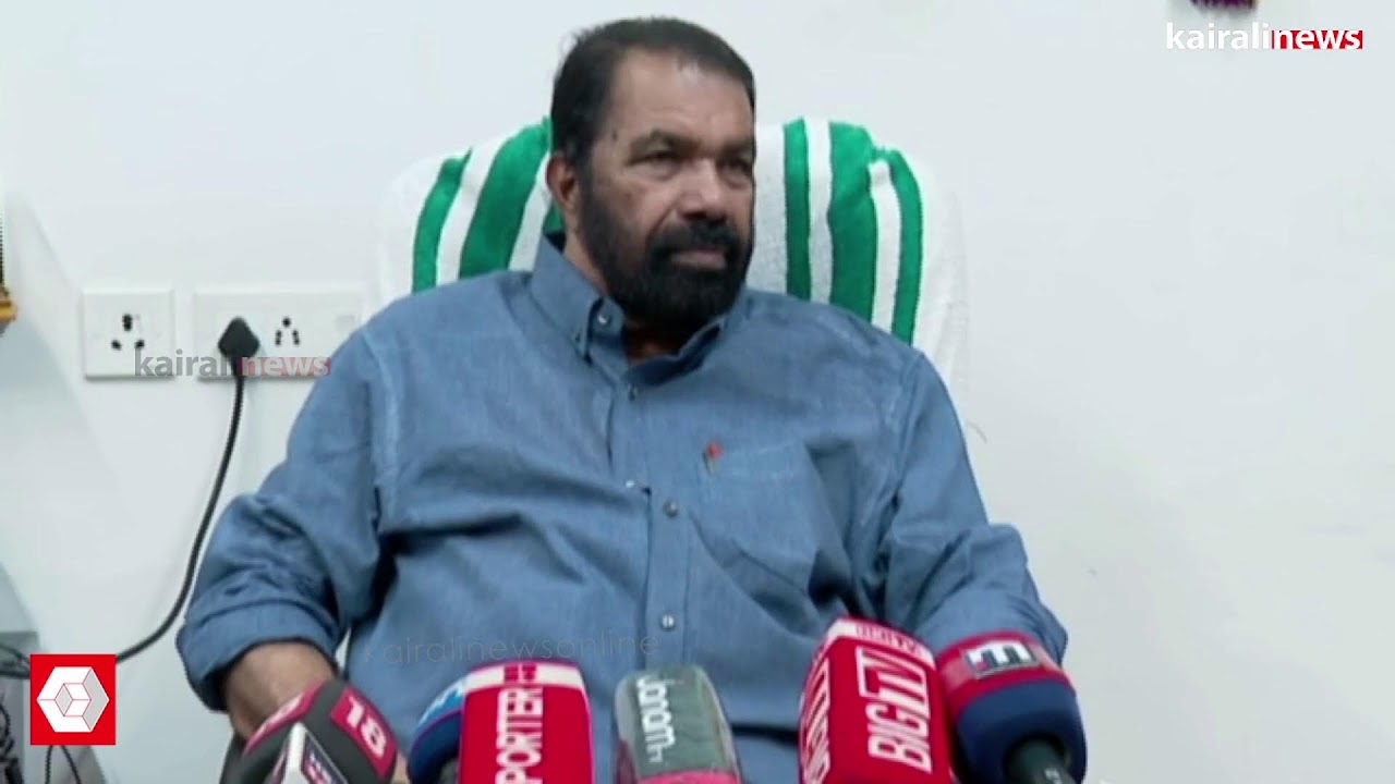 മന്ത്രി വി ശിവൻകുട്ടി മാധ്യമങ്ങളെ കാണുന്നു