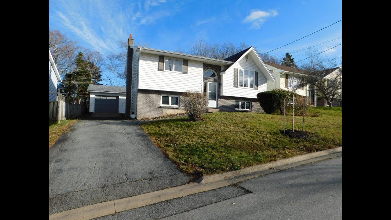 Видеоэкскурсия с комментариями по адресу: 20 Feldspar Crescent, Halifax, Nova Scotia (продается).