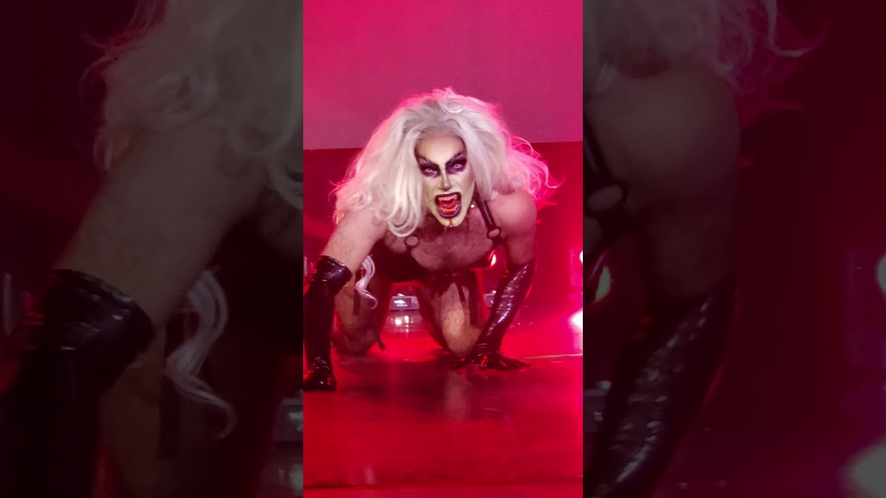 Evah destruction at 2019s  dragula season 3s monsters ball