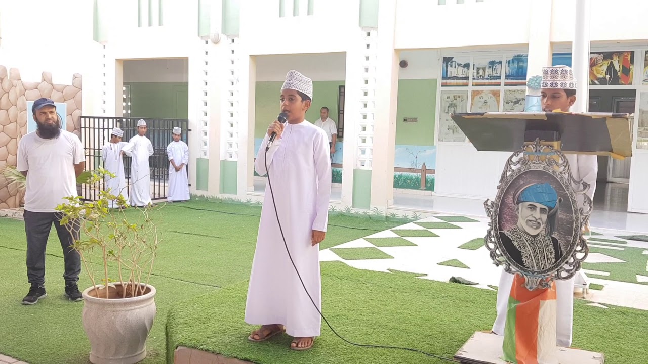 المنشد الموهوب محمد خميس البلوشي  _ خير أيام الفتى يوم النفع