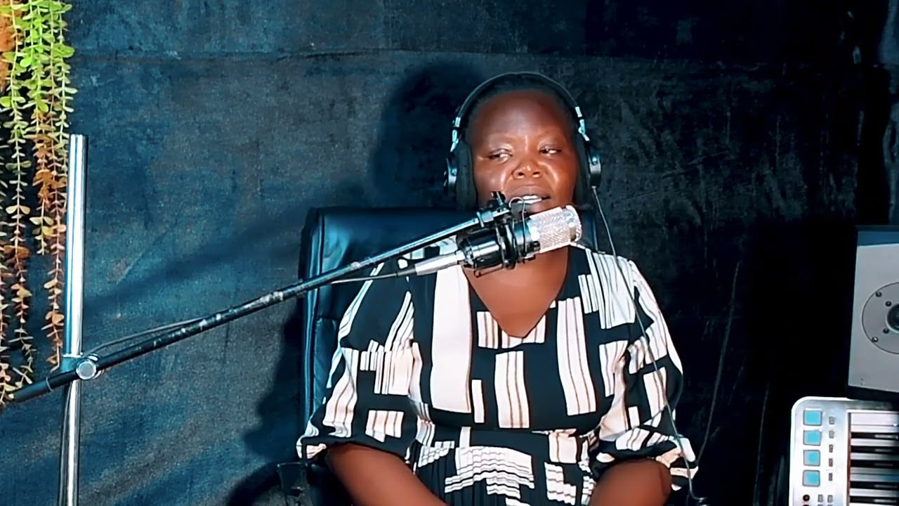 NATAMANI KU FANANA NA WE  ESTHER WORSHIP