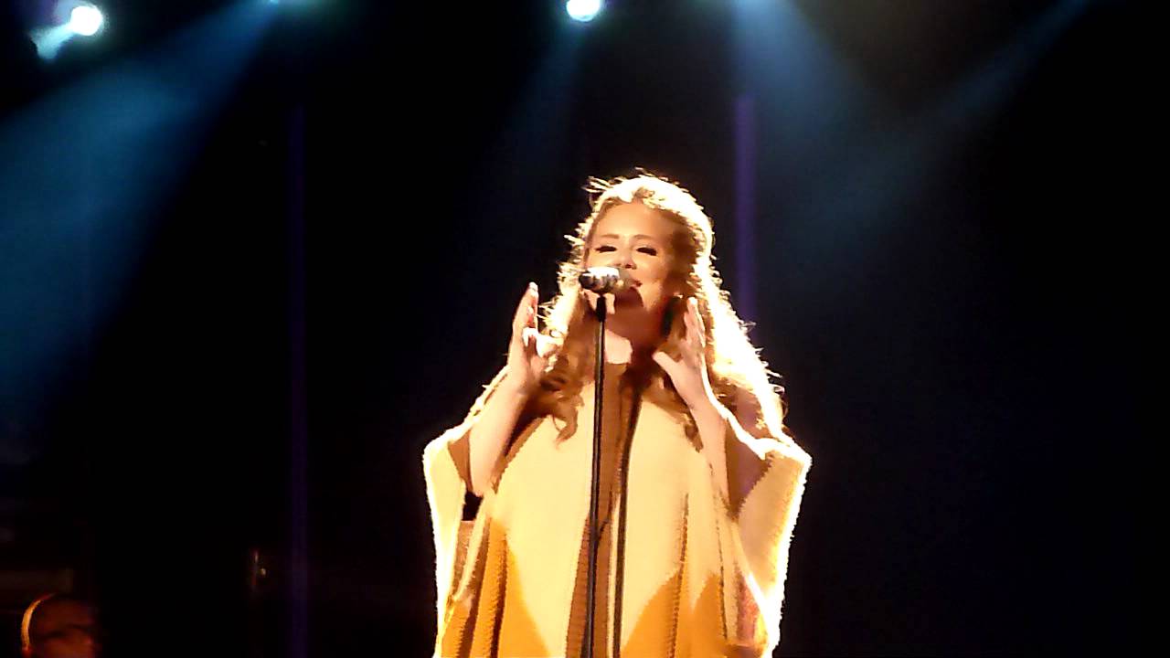 Adele - Set Fire To The Rain - GAY Heaven London Live - 2 July 2011