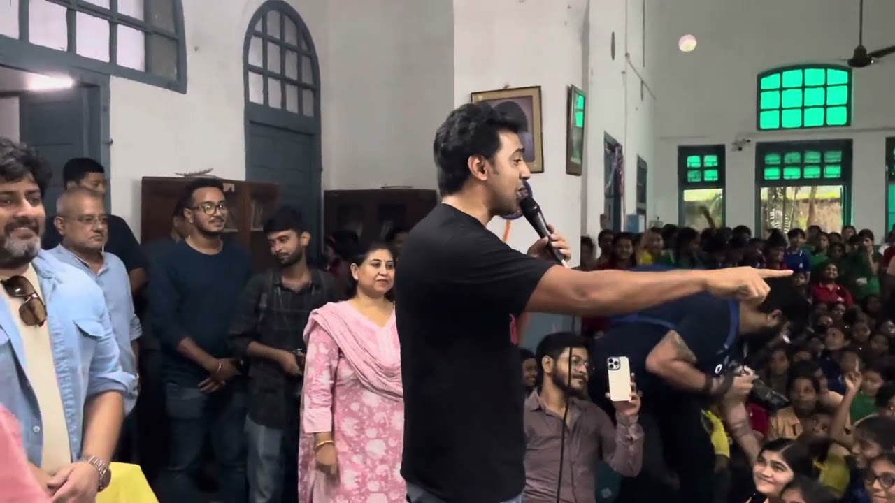 Dev BAGHAJATIN Jodhpur Park Girl’s High School Promotion💥Students রা সবাই পাগল হয়ে গেলো DEV কে দেখে