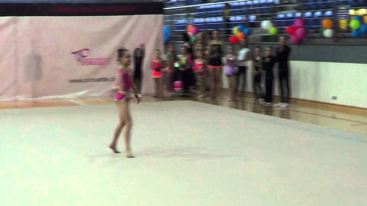 UKS Dąb-19 Paola Divis V-ce Mistrzyni 2014 Śl. w kl.III ukł. taneczny