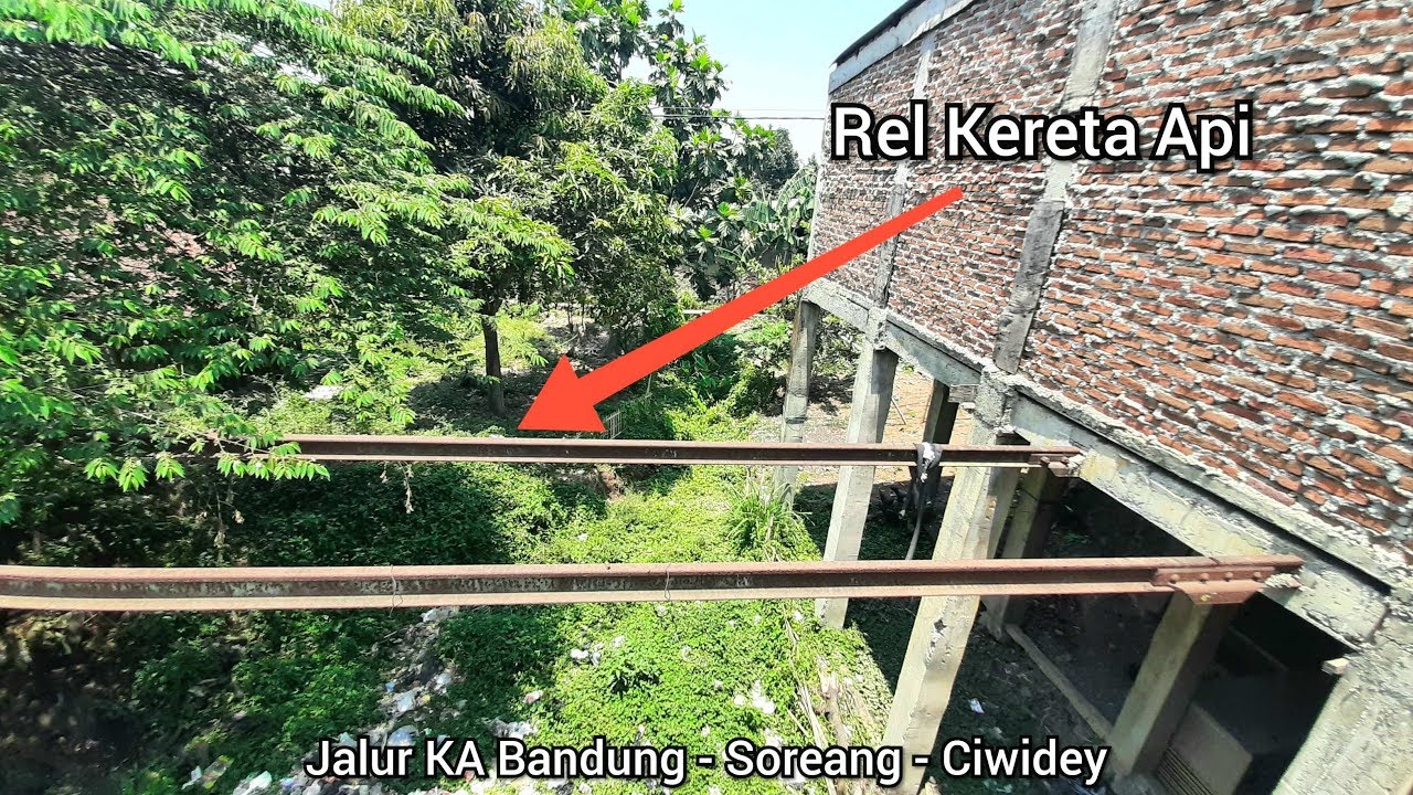 Bisa Bisanya Rel Menggantung dan Menembus Rumah Di Soreang l Blusukan Jalur KA Ke Ciwidey.
