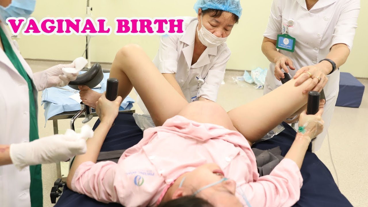 LOUD SCREAMING MOM - DIFFICULT LABOR, THE MOTHER HAS TO USE ALL HER STRENGTH TO PUSH || PARTO NORMAL