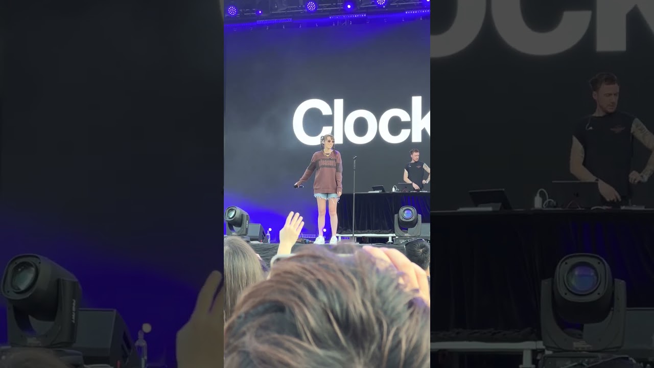 Dancing With Your Ghost Live | Sasha Alex Sloan | Hong Kong | 4-3-2023 | Clockenflap