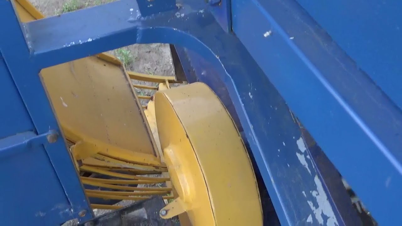Самодельный картофелеуборочный комбайн.Homemade potato harvester