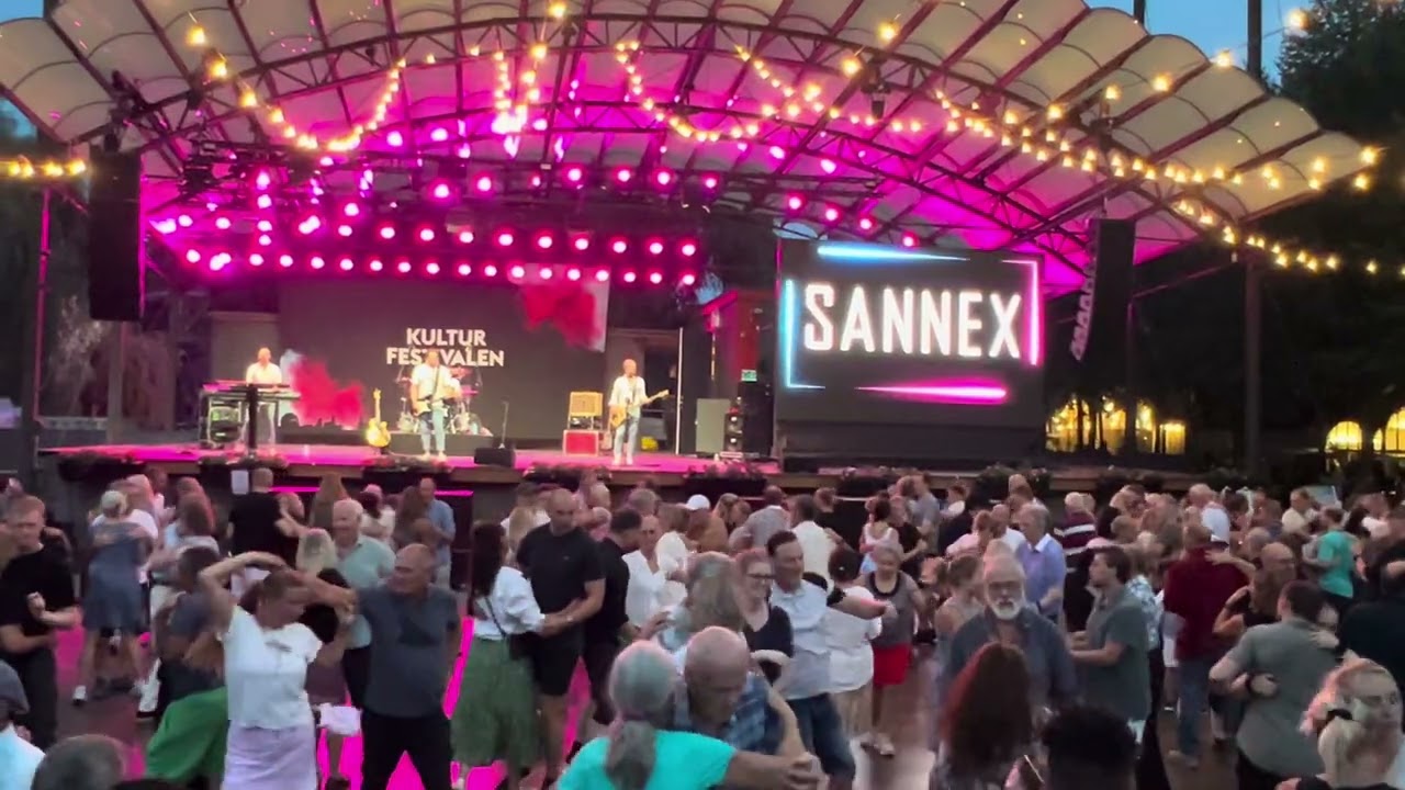 Sannex Flickan i en Cole porter sång  - Fantastiskt! Kommentera och gilla gärna!
