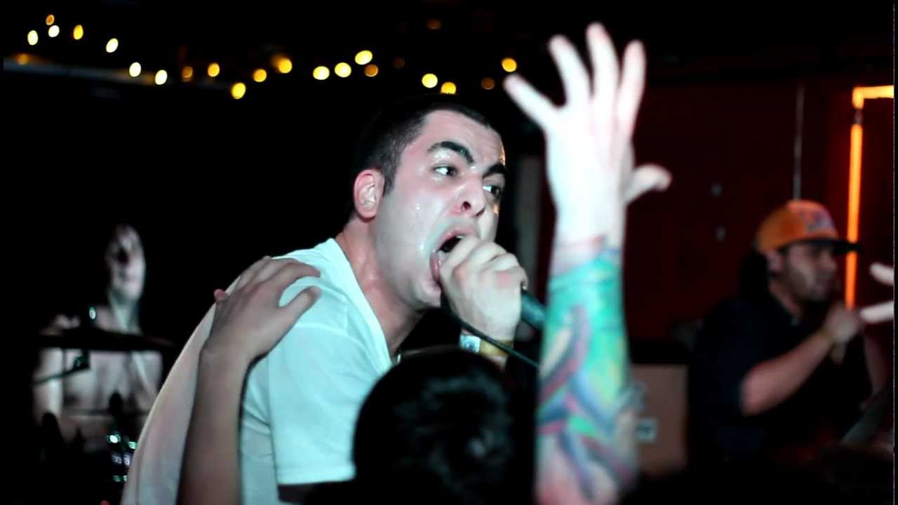VOLUMES - VIA - LIVE AT SNEAKY DEE'S
