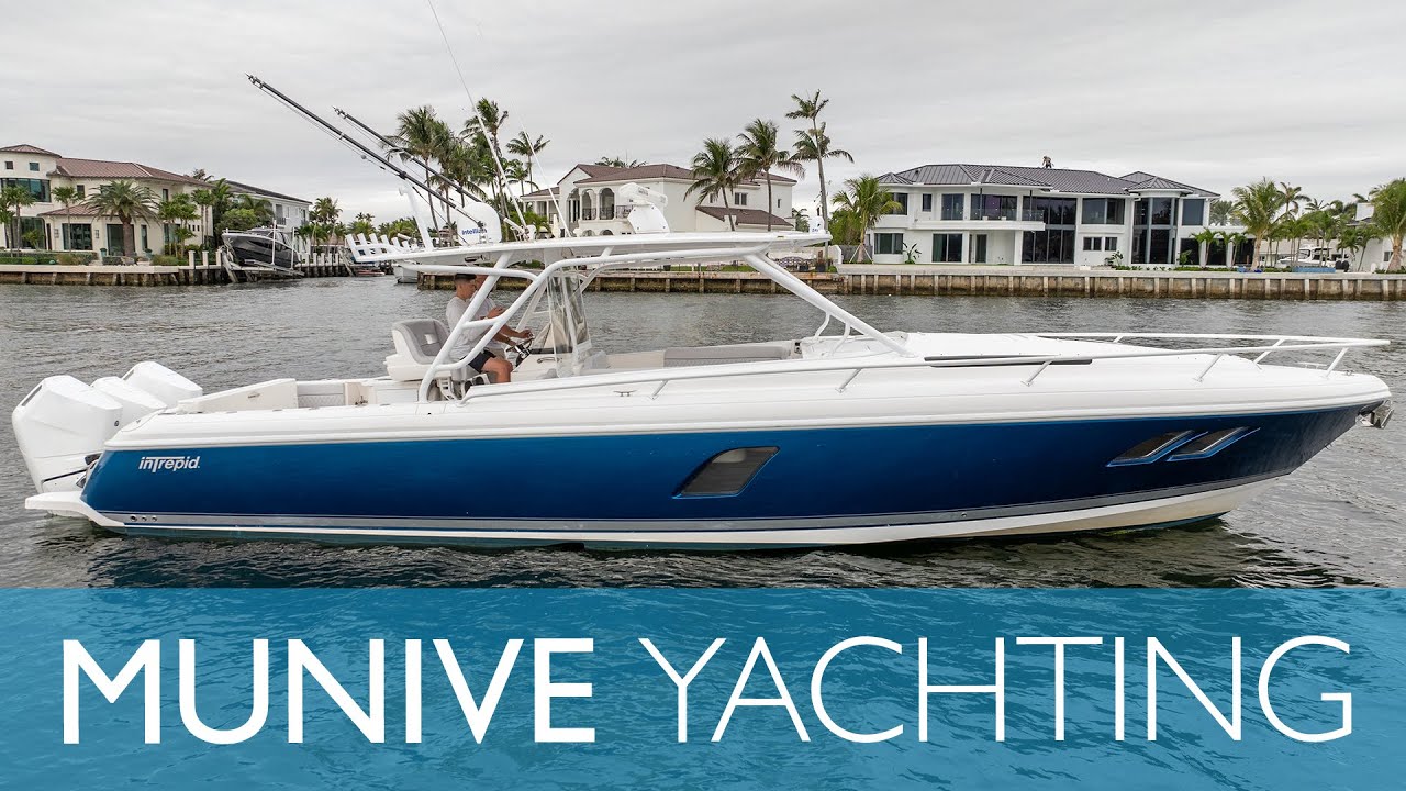 Intrepid Powerboats 400 Cuddy (2015) With triple Mercury 400 HP - Boat review