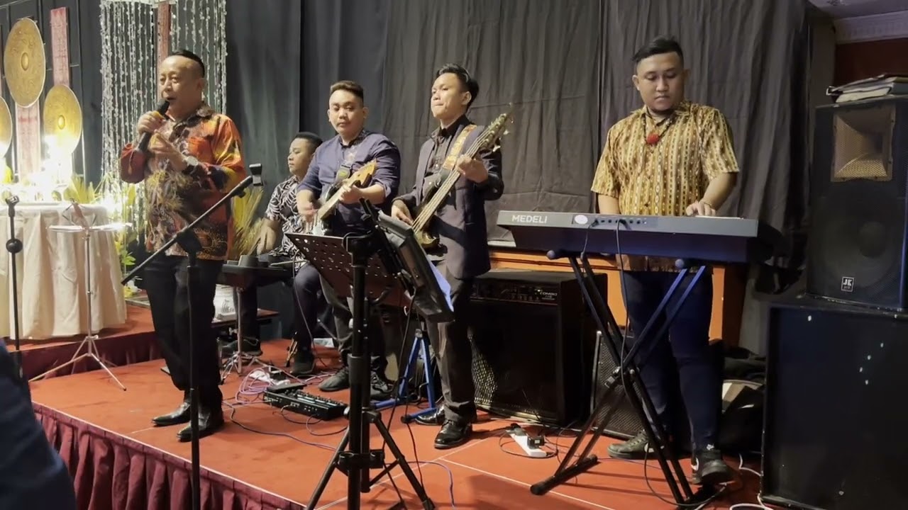 Sayau Nuan Enda Di Empu Aku @khalatband & Johnny Aman