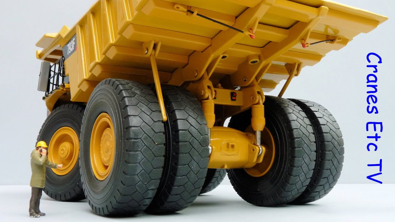 Norscot Caterpillar 793F Mining Truck by Cranes Etc TV