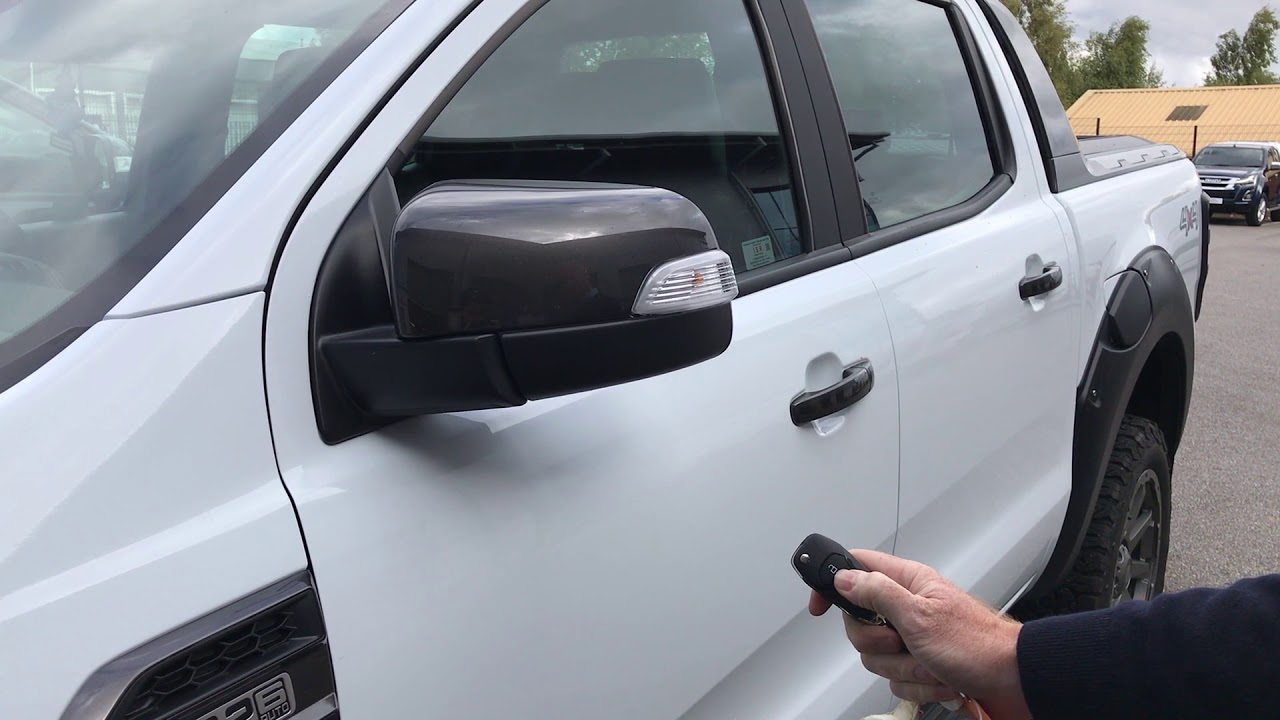 Ford Ranger 2012-2022 Folding Mirror Kit in Operation