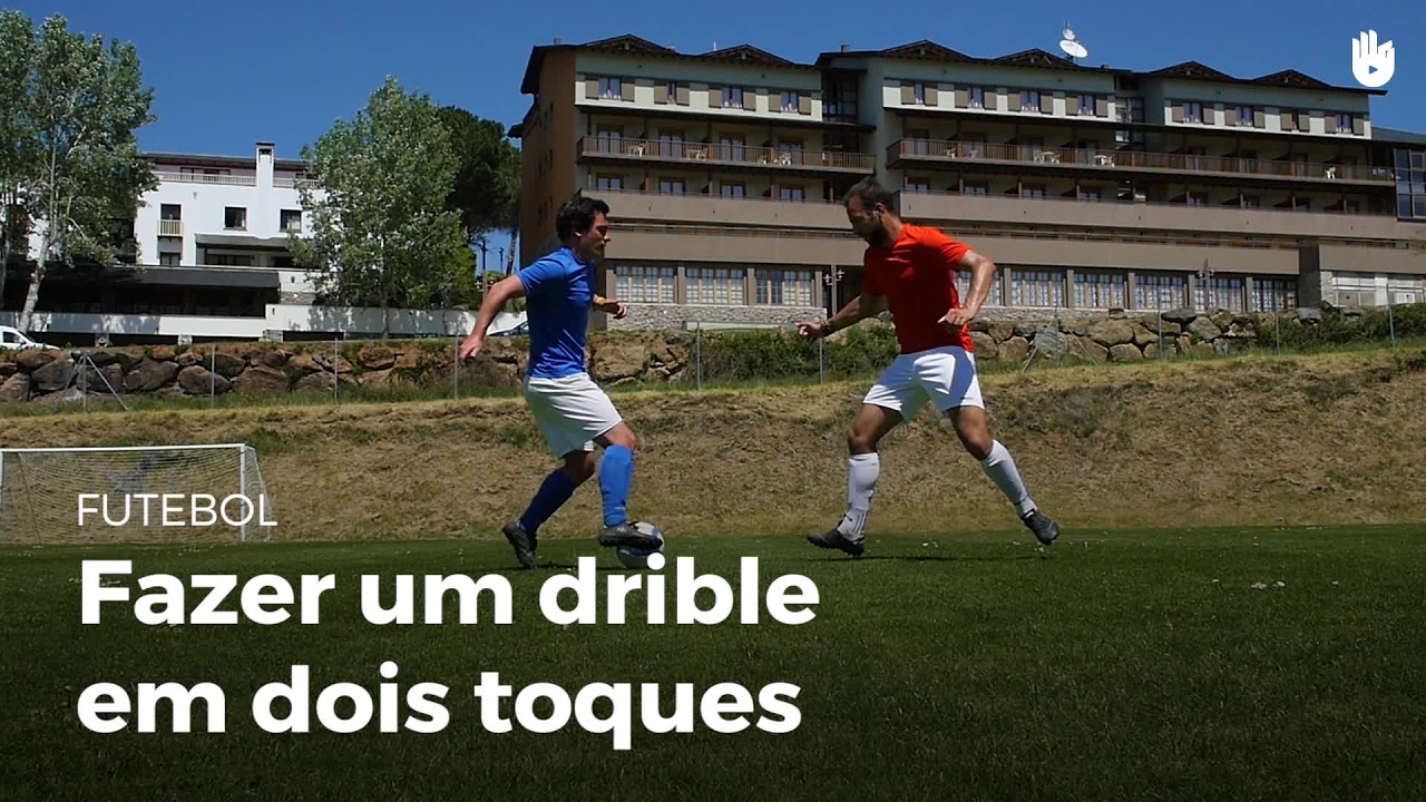 Fazer um drible em dois toques | Futebol