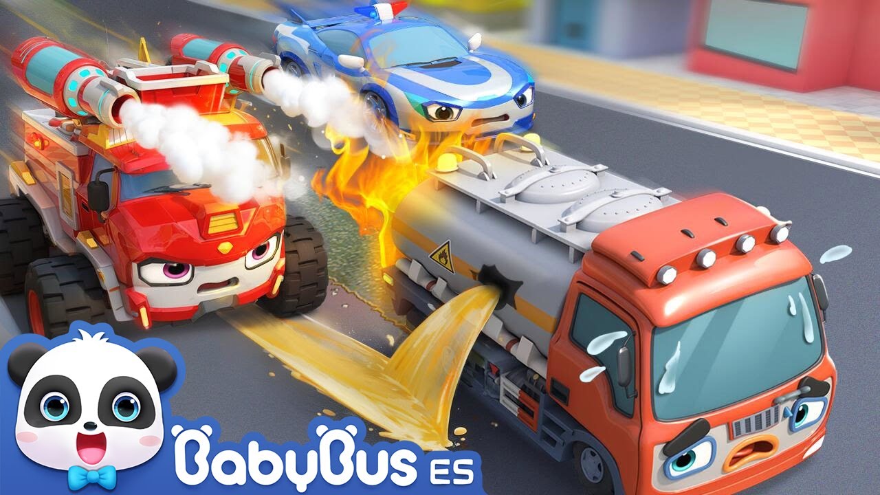 Camión Cisterna Derramando Gasolina🚒 | Camiones de Monstruo | Canciones Infantiles | BabyBus Español