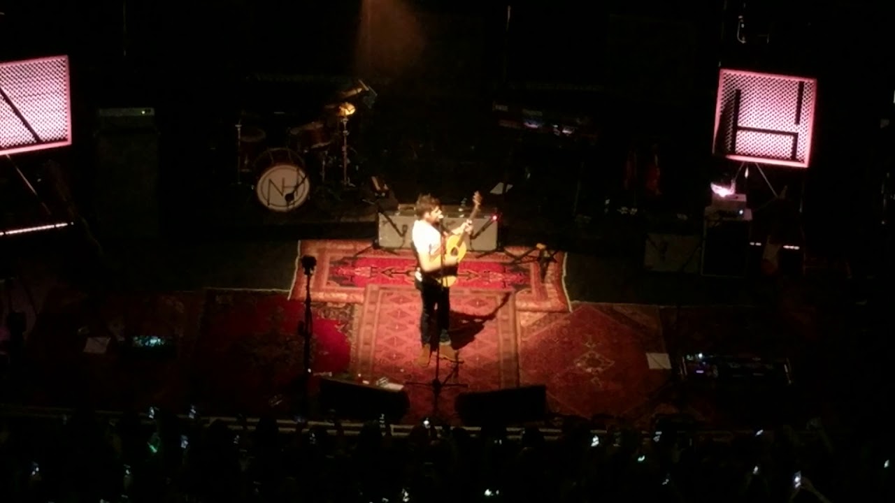Fool's Gold (1D Cover) -- Niall Horan, Flicker Sessions, London (8/31/2017)