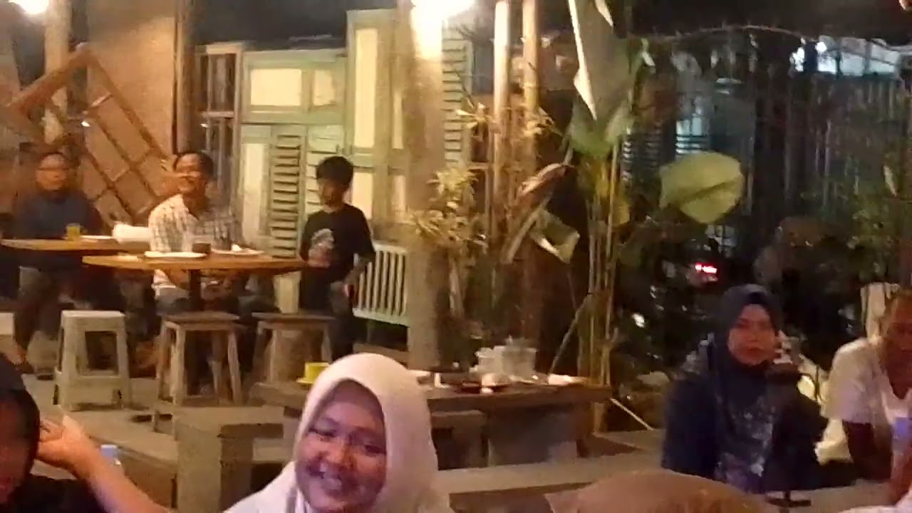 Kaulah Ibuku, cover M. ZHAFIR  