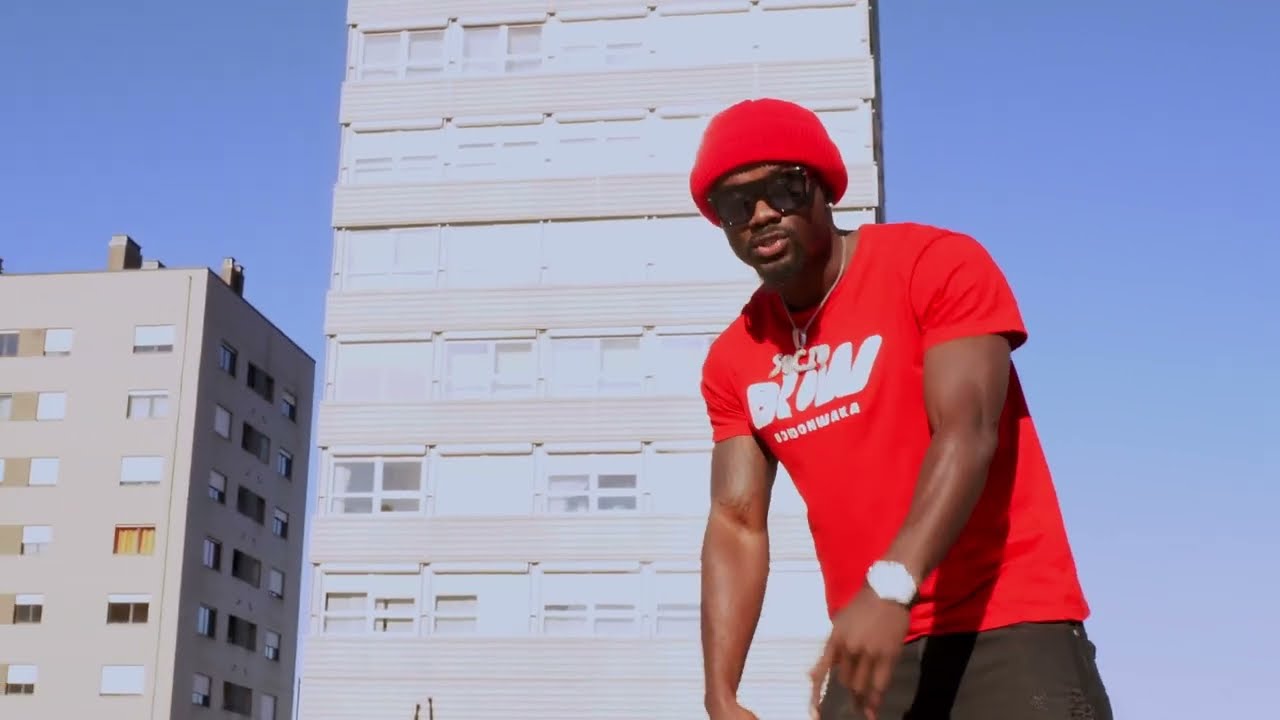Elunico Socio - Mulla (Perfoming Video)