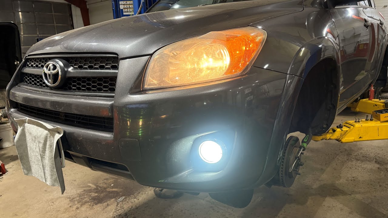 ​@AUXITO LED LED H11 Fog Light Bulb Change 2006-2012 Toyota Rav4