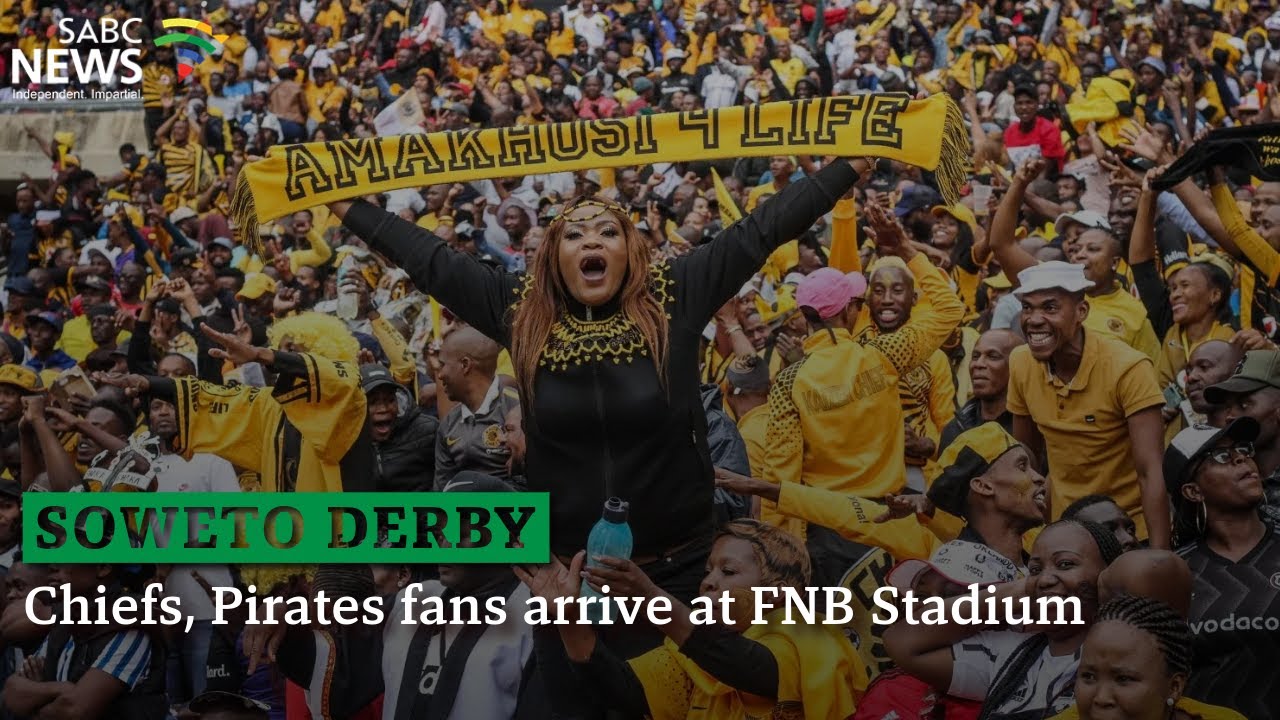 Soweto Derby I Chiefs, Pirates fans arrive at FNB Stadium