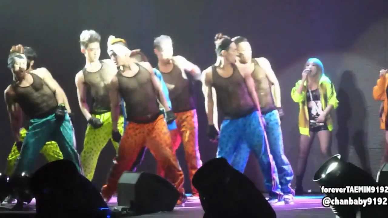 [08.17.12 2NE1 NEW JERSEY] TALK + CLAP YOUR HAND