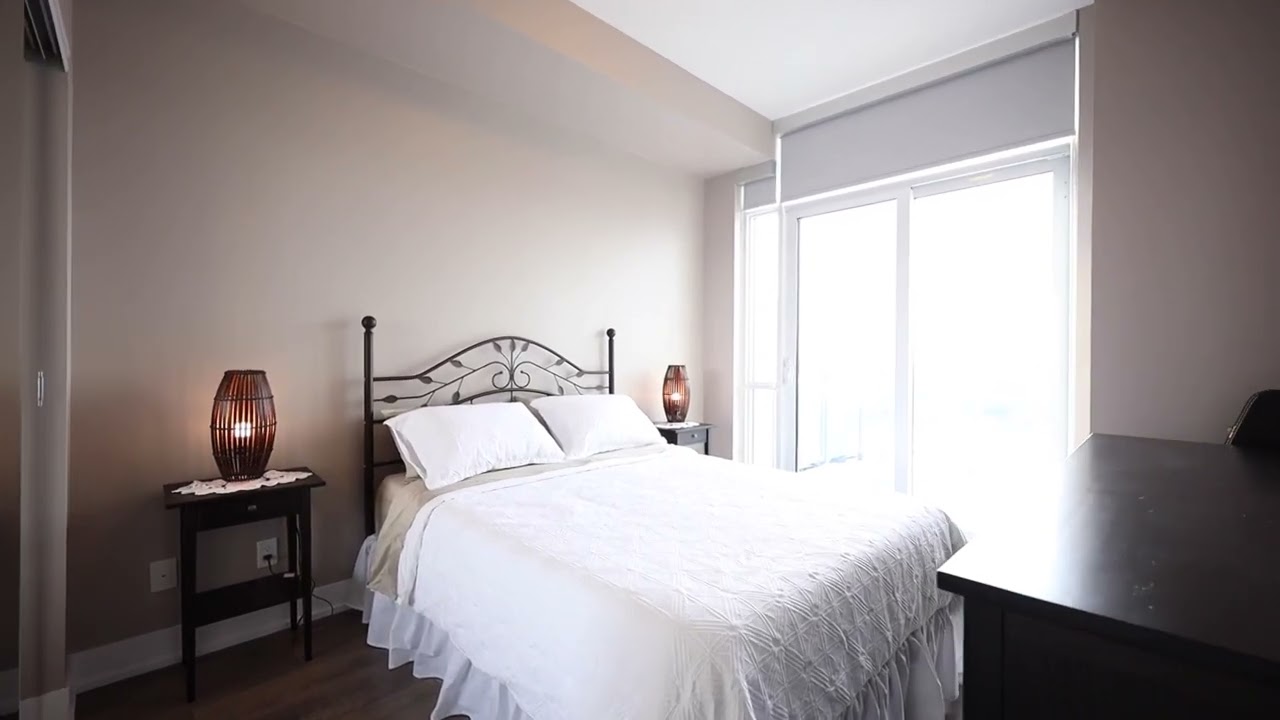 9471 Yonge St PH16 Richmond Hill, ON L4C 1V4