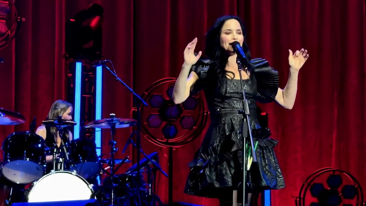 [2024-11-08] The Corrs - 